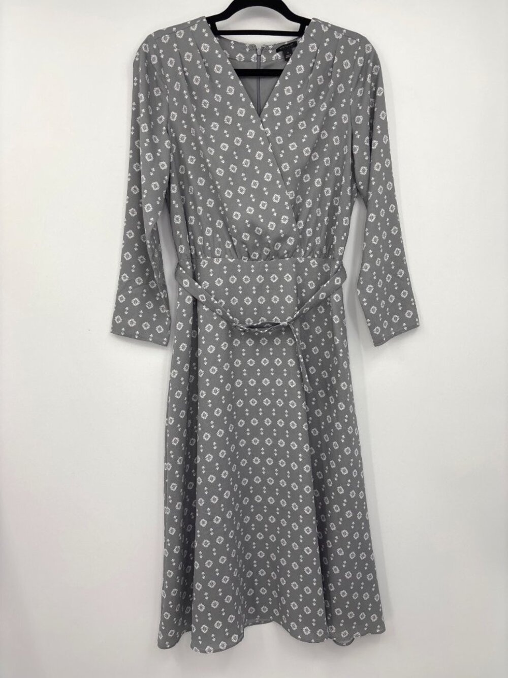 Ann Taylor Midi Dress Long Sleeve Faux Wrap Front w/ Belt Gray Size 8